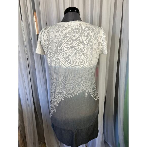 Athleta tunic white burnout paisley V neck active top ombre - Picture 2 of 12